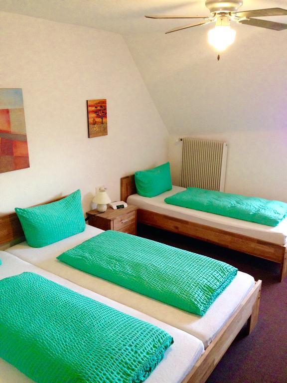 Hotel-Zahringerstube Neuenburg am Rhein Szoba fotó