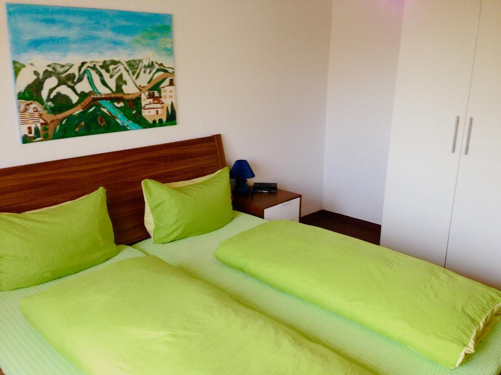 Hotel-Zahringerstube Neuenburg am Rhein Szoba fotó